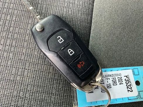 Used 2024 Ford F150 XLT image 24