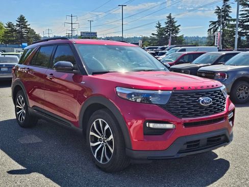 Used 2022 Ford Explorer ST-Line w/ Class IV Trailer Tow Package RWD image 7