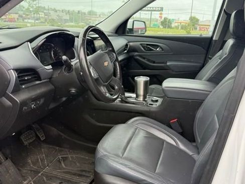 Used 2018 Chevrolet Traverse Premier AWD/4WD image 12