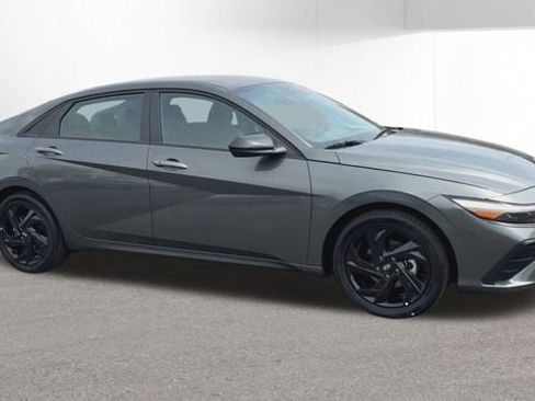 New 2026 Hyundai Elantra Sport FWD image 2