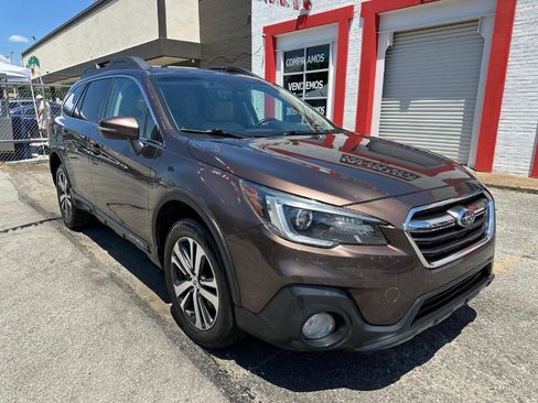 Used 2019 Subaru Outback 3.6R Limited AWD/4WD image 4