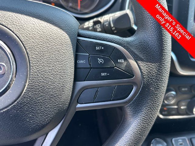 Used 2019 Jeep Cherokee Latitude w/ Popular Appearance Group AWD/4WD image 20