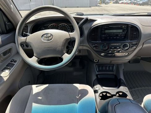 Used 2007 Toyota Sequoia SR5 RWD image 10