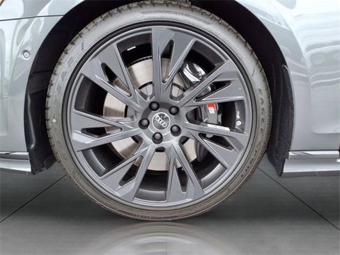 New 2025 Audi S8 image 5