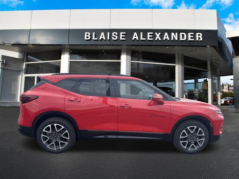 Used 2023 Chevrolet Blazer RS w/ Enhanced Convenience Package AWD/4WD image 2
