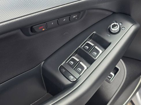 Used 2016 Audi Q5 2.0T Premium Plus w/ Technology Package image 22