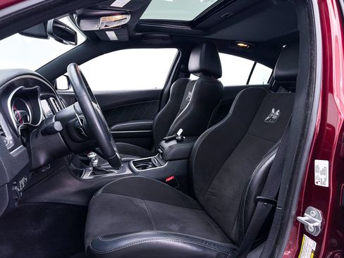 Used 2017 Dodge Charger R/T Scat Pack RWD image 19