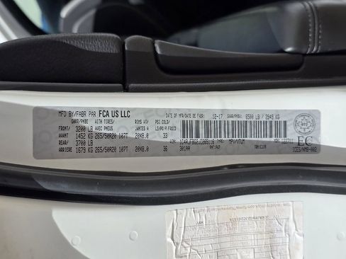 Used 2018 Jeep Grand Cherokee Limited image 40