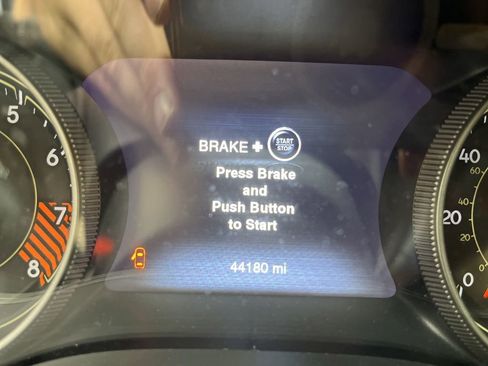 Used 2015 Jeep Cherokee Limited w/ Luxury Group FWD image 11