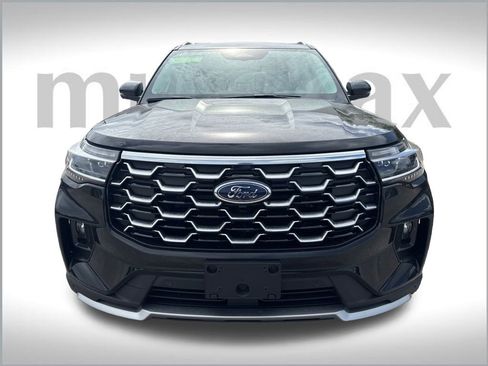 New 2025 Ford Explorer Platinum w/ Ultimate Package image 13