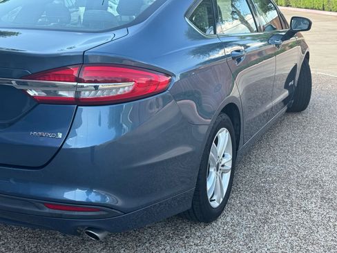 Used 2018 Ford Fusion S FWD image 4