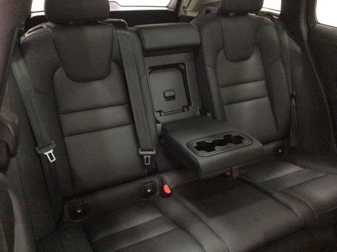 Used 2025 Volvo V60 B5 Cross Country Plus AWD/4WD image 22
