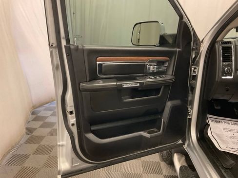 Used 2018 RAM 2500 Laramie w/ Convenience Group AWD/4WD image 25