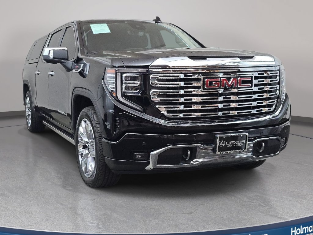 Used 2024 GMC Sierra 1500 Denali AWD/4WD image 3