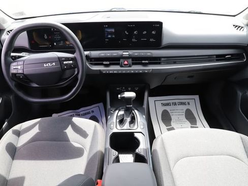 Used 2025 Kia K4 FWD image 21