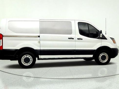 Used 2019 Ford Transit 150 130 Low Roof RWD image 4