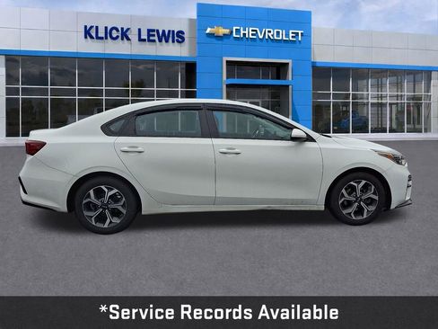 Used 2021 Kia Forte LXS image 9