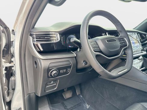 Certified 2023 Jeep Wagoneer 4WD w/ Convenience Group I image 20