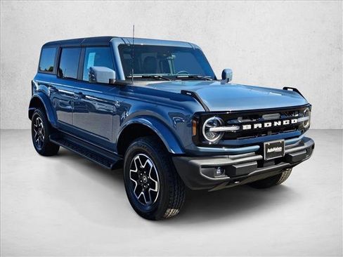 New 2025 Ford Bronco Outer Banks image 7