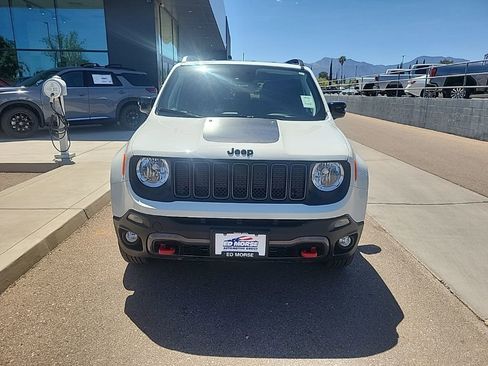 Used 2023 Jeep Renegade Trailhawk image 2