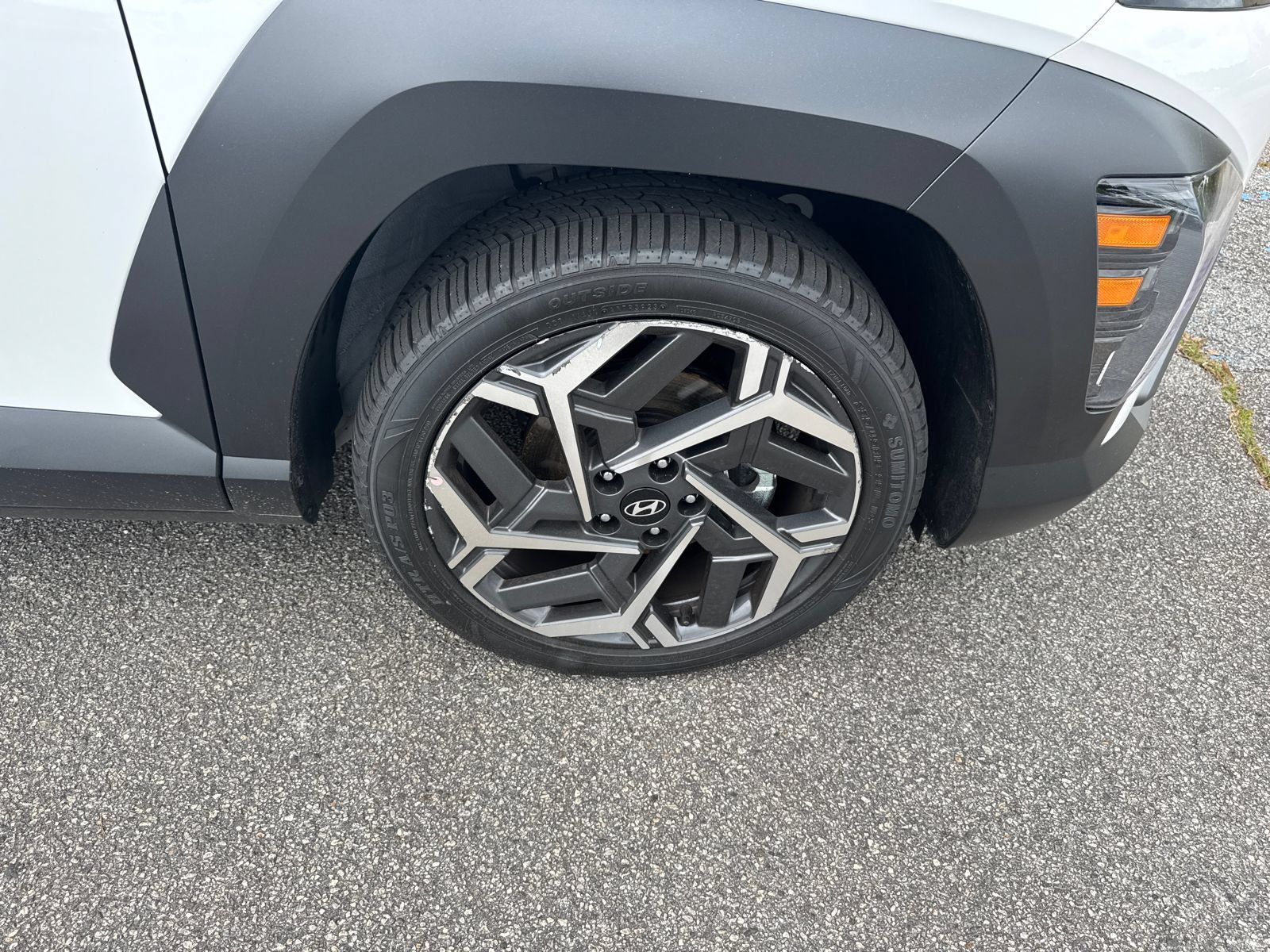 Used 2026 Hyundai Kona SEL Premium FWD image 12