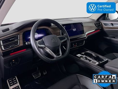 Certified 2024 Volkswagen Atlas SEL Premium R-Line image 9