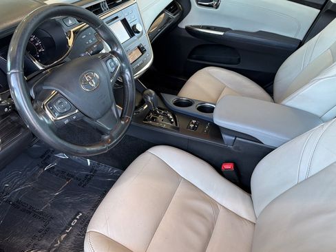 Used 2013 Toyota Avalon XLE Touring FWD image 8