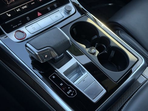 Used 2024 Audi SQ7 Premium Plus w/ S Sport Package image 40