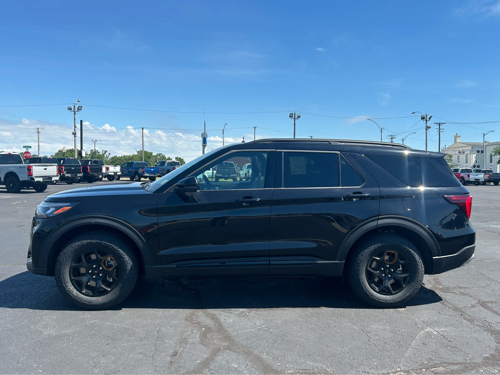 New 2026 Ford Explorer Tremor w/ Tremor Ultimate Package AWD/4WD image 1