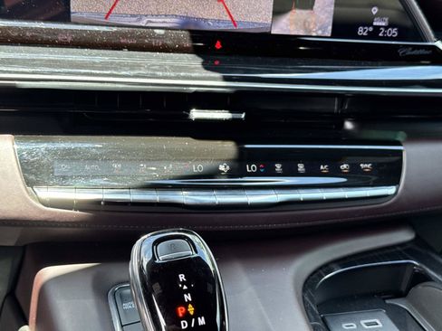 Used 2023 Cadillac Escalade V w/ LPO, ONYX Package AWD/4WD image 22