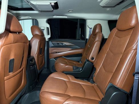Used 2015 Cadillac Escalade ESV Premium AWD/4WD image 19