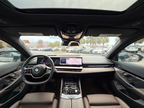 Certified 2024 BMW 530i w/ Premium Package image 2