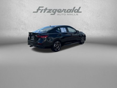 Used 2025 Nissan Sentra SR FWD image 7