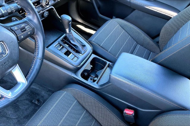 Used 2025 Honda CR-V Sport image 18
