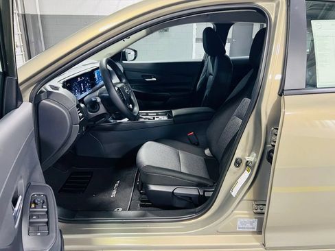 New 2027 Nissan Sentra SV FWD image 17