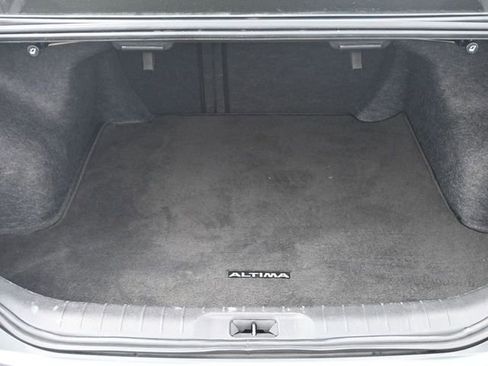 Used 2024 Nissan Altima 2.5 SV FWD image 29