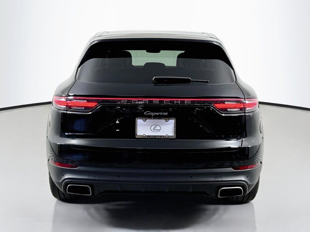 Used 2021 Porsche Cayenne AWD/4WD image 6