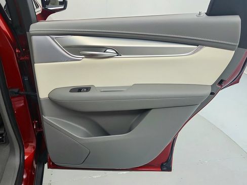 Certified 2024 Cadillac XT5 Premium Luxury w/ Technology Package AWD/4WD image 27