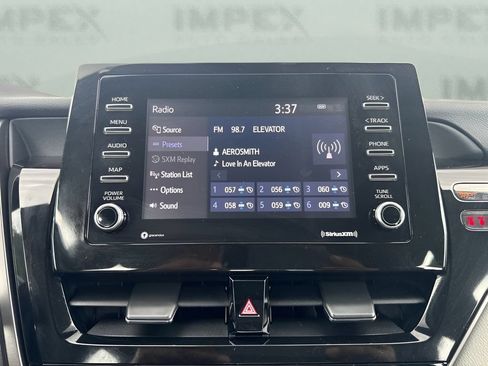 Used 2022 Toyota Camry LE FWD image 8