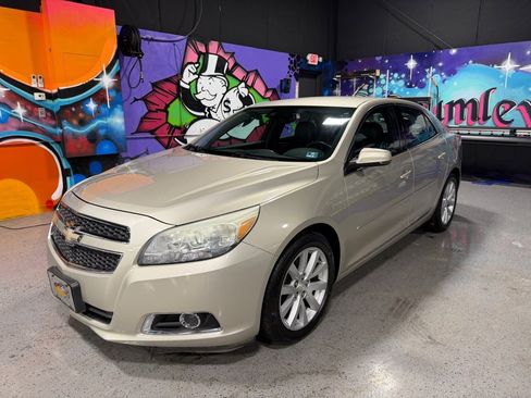 Used 2013 Chevrolet Malibu LT image 2