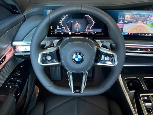 New 2025 BMW 740i image 17