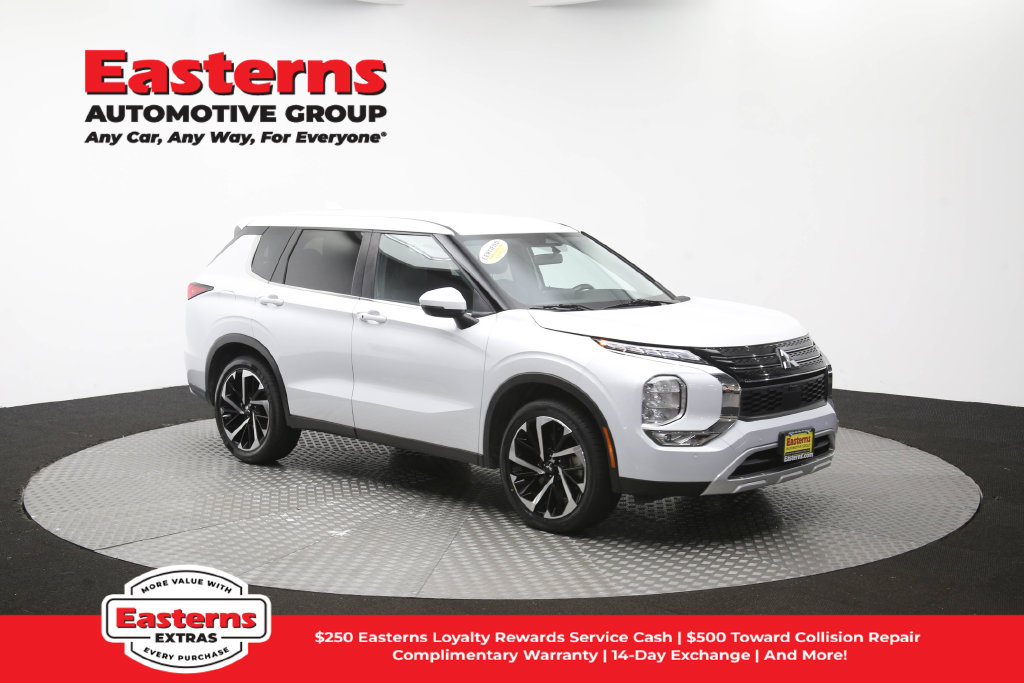 Used 2024 Mitsubishi Outlander SE FWD image 50