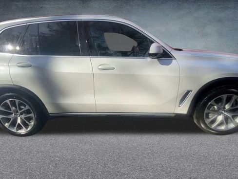 Used 2023 BMW X5 xDrive40i w/ Premium Package image 30