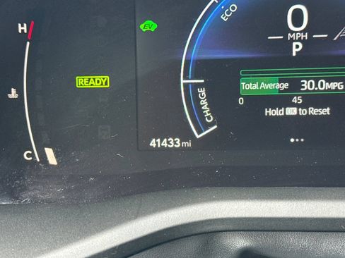 Certified 2025 Toyota Camry LE FWD image 42