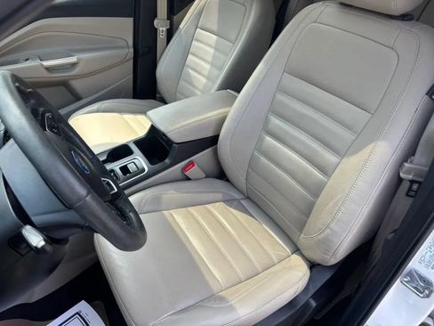 Used 2018 Ford Escape Titanium AWD/4WD image 12