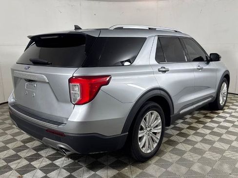 Certified 2023 Ford Explorer Limited w/ Limited Technology Package RWD image 3