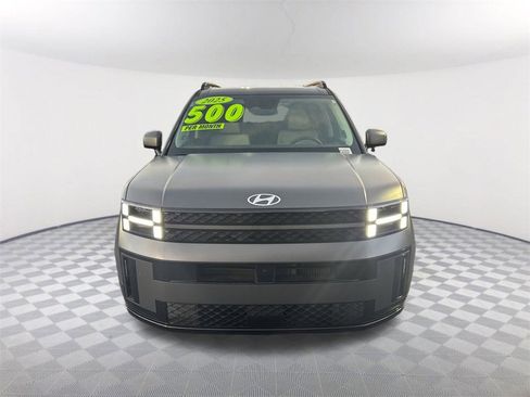 Used 2025 Hyundai Santa Fe Calligraphy image 2