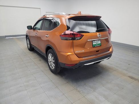 Used 2018 Nissan Rogue SV image 5