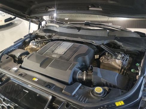 Used 2018 Land Rover Range Rover Sport HSE AWD/4WD image 40