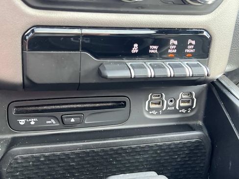 Used 2019 RAM 1500 Big Horn AWD/4WD image 25